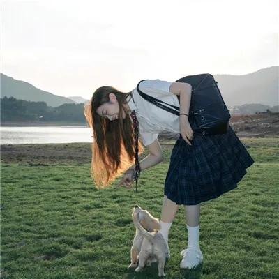 纯真小镇的夫人